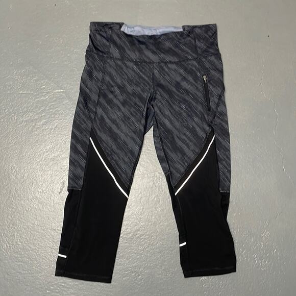 Champion Women's Capri Leggings Compression Fitness Size Medium - Picture 2 of 7